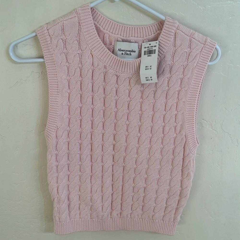 Abercrombie & Fitch Light Pink Cable Knit Sweater
